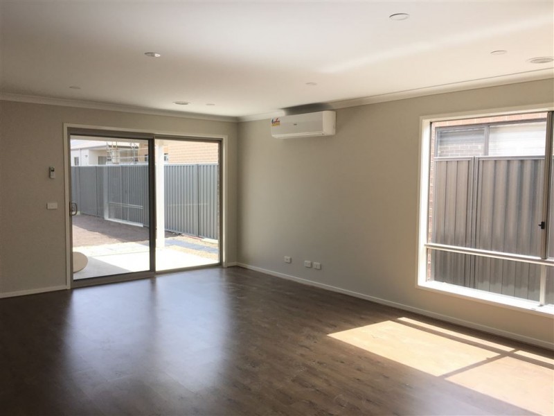 3 Almondbank Road, Cranbourne East VIC 3977