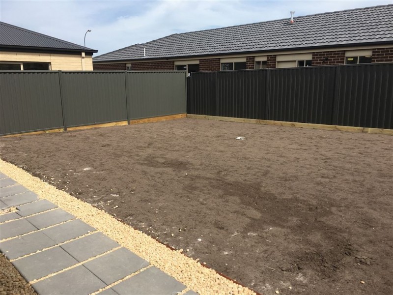 3 Almondbank Road, Cranbourne East VIC 3977