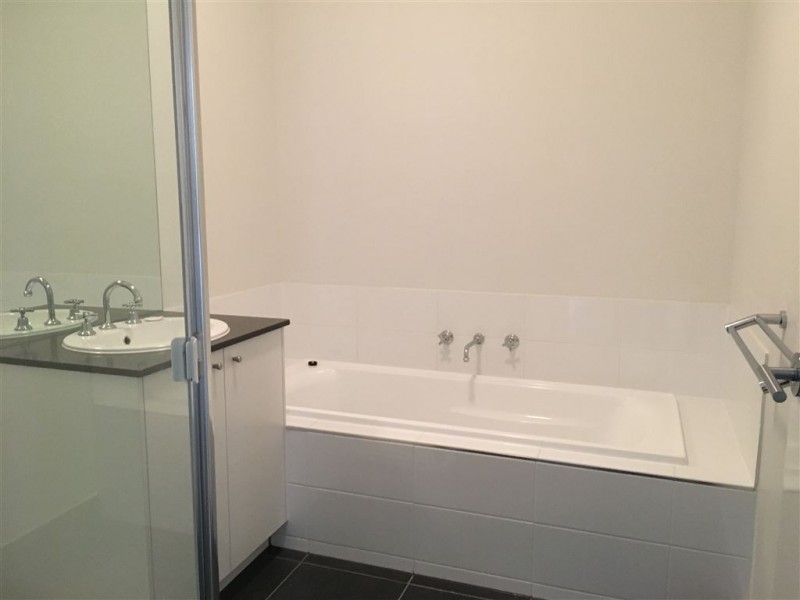 101 Moondarra Drive, Berwick VIC 3806