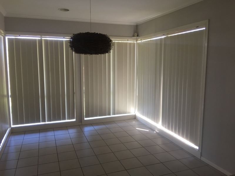 5 Eucumbene Drive, Berwick VIC 3806