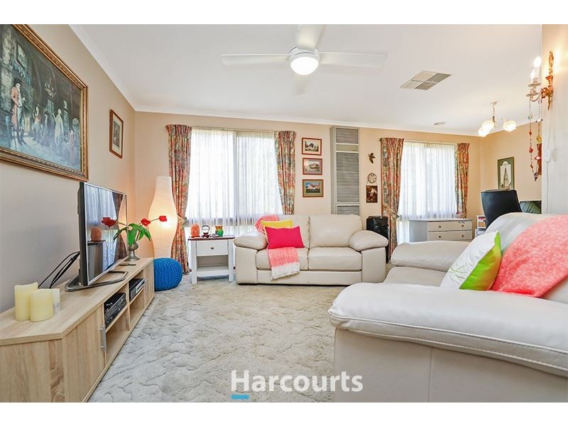 8 Pioneer Court, Berwick VIC 3806