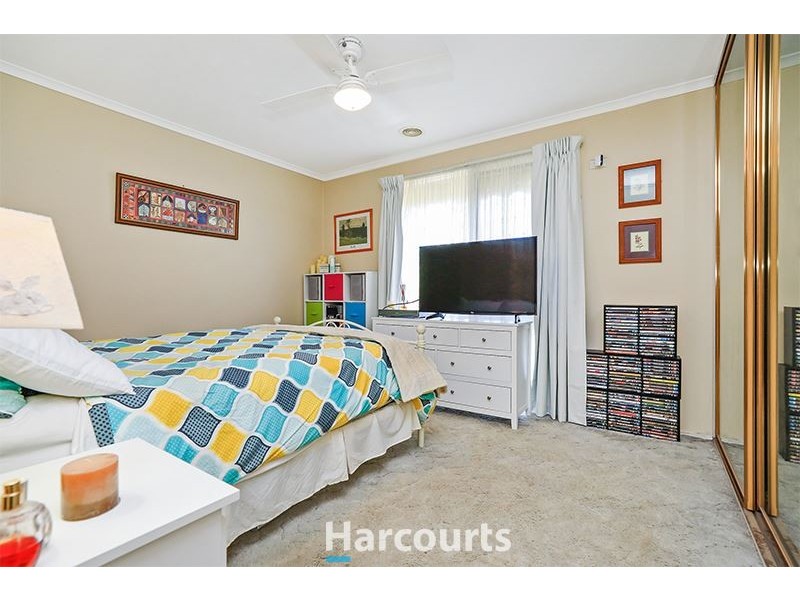 8 Pioneer Court, Berwick VIC 3806