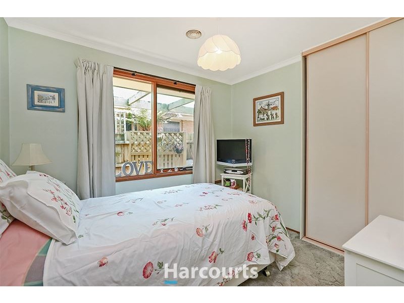 8 Pioneer Court, Berwick VIC 3806