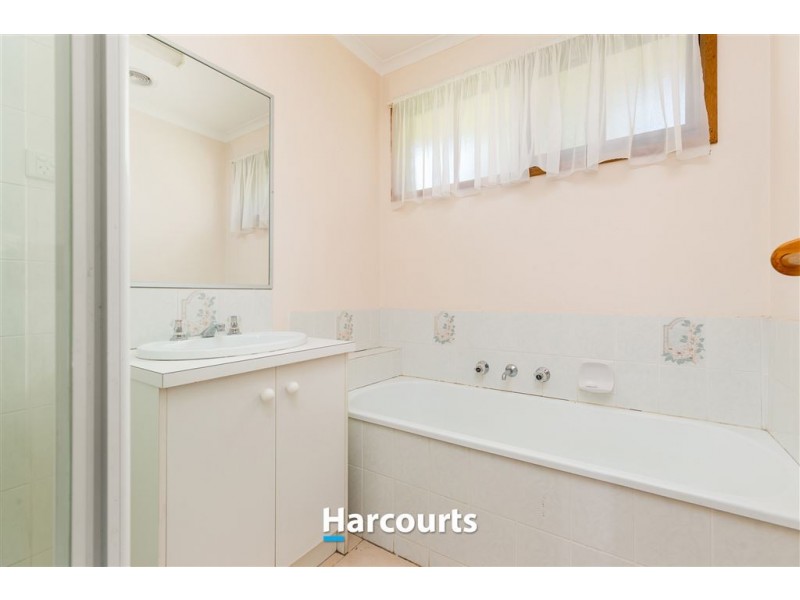 1 Nullica Court, Berwick VIC 3806