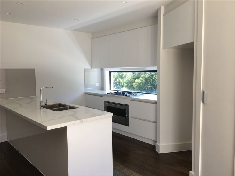 1/17 Rheanva Street, Berwick VIC 3806