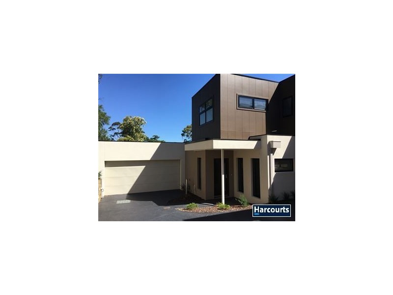 3/17 Rheanva Street, Berwick VIC 3806