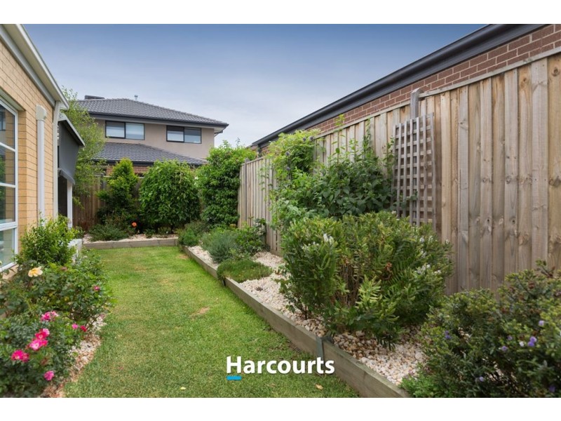 52 Riverstone Boulevard, Clyde North VIC 3978