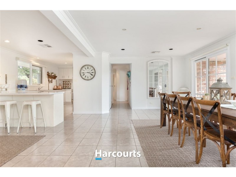 111 Buchanan Road, Berwick VIC 3806