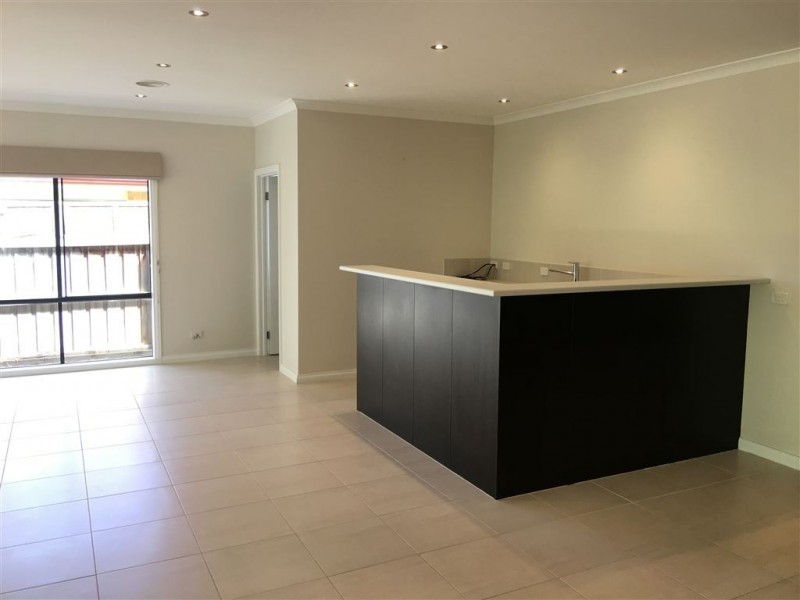 11 Montmorency Avenue, Berwick VIC 3806