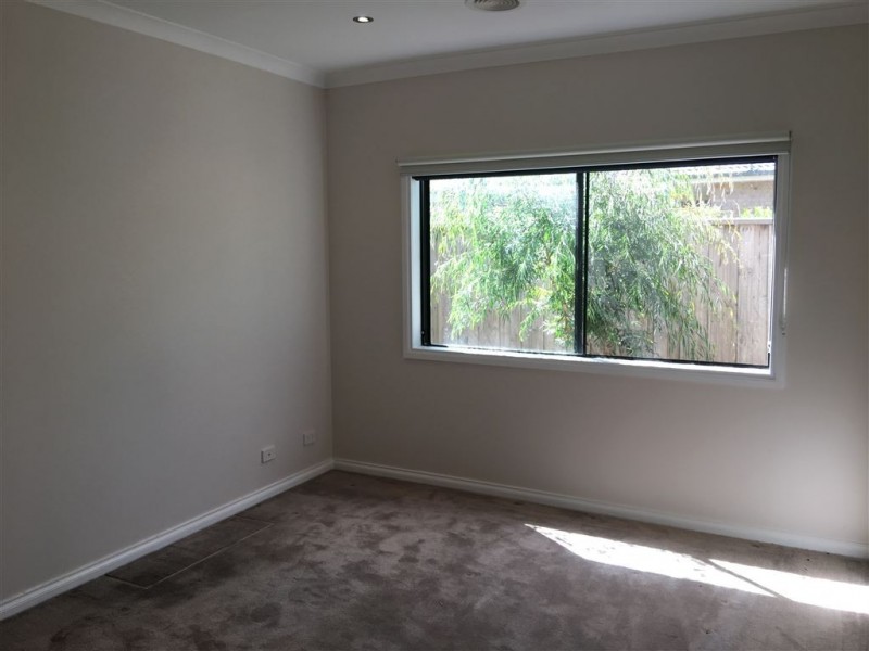 11 Montmorency Avenue, Berwick VIC 3806