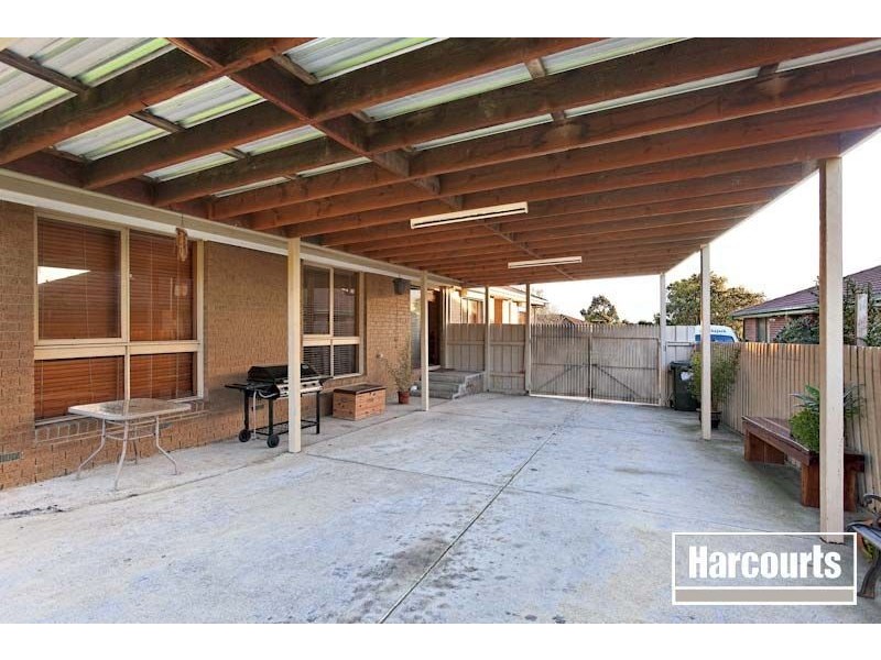 6 Hardy Court, Berwick VIC 3806