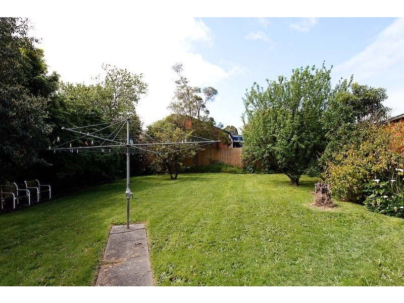 13 Evan Street, Berwick VIC 3806