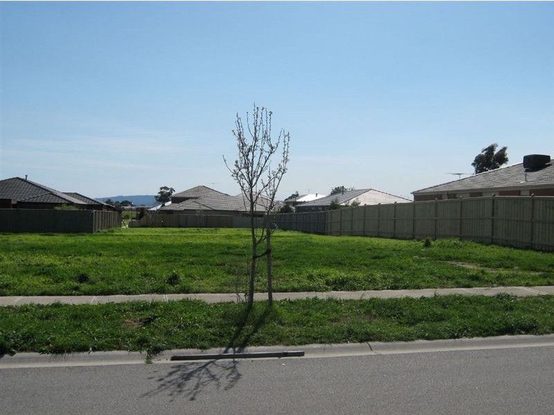 31 Baddeley Circuit, Cranbourne North VIC 3977