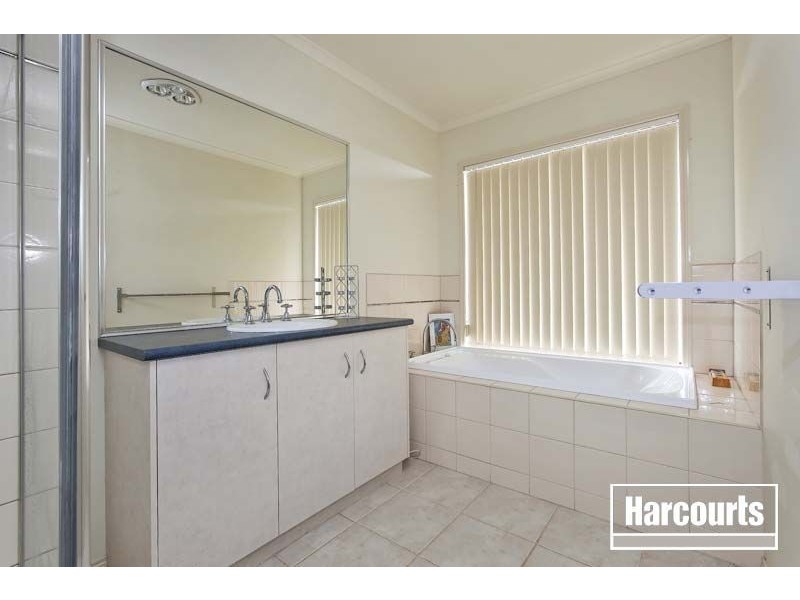 44 Domain Drive, Berwick VIC 3806