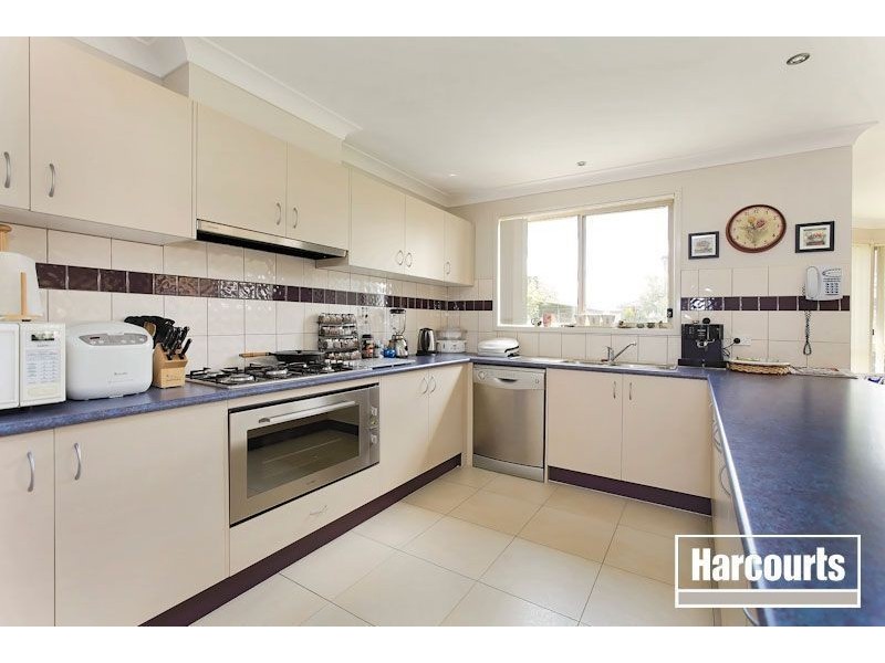 10 Sunflower Place, Berwick VIC 3806