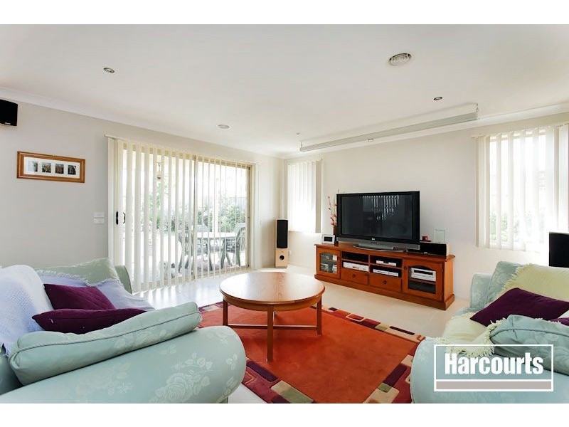 10 Sunflower Place, Berwick VIC 3806
