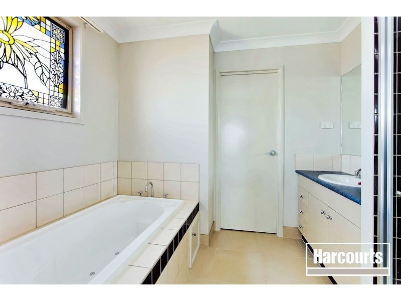 10 Sunflower Place, Berwick VIC 3806