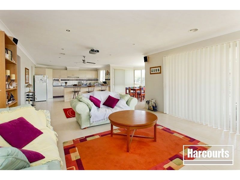 10 Sunflower Place, Berwick VIC 3806