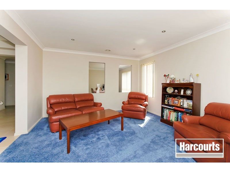 10 Sunflower Place, Berwick VIC 3806