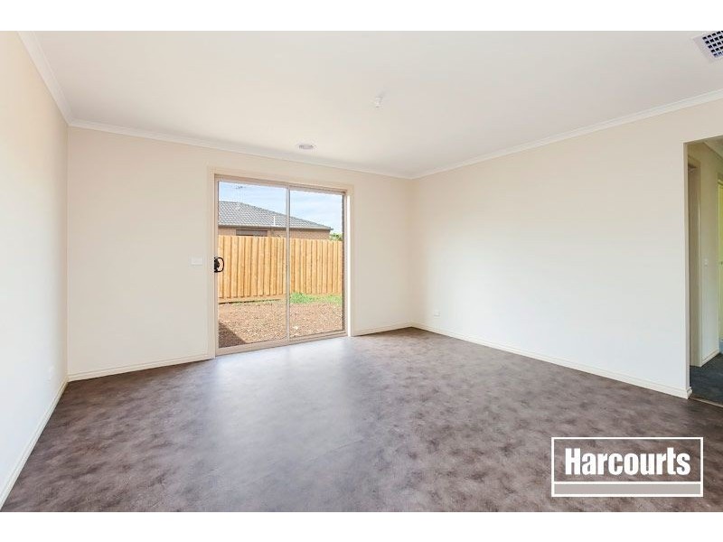 11 Carabott Place, Berwick VIC 3806