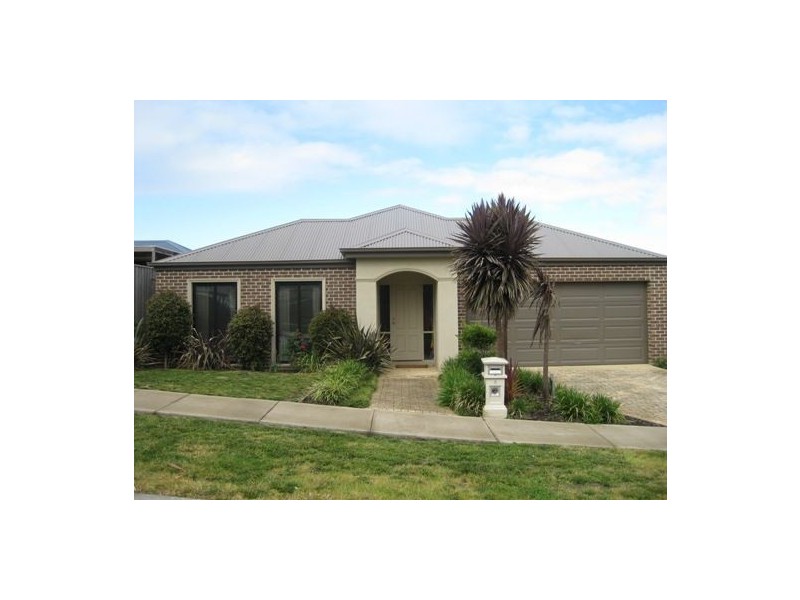 5 Glenview Rise, Berwick VIC 3806