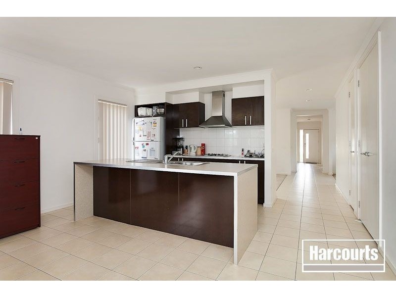 18 Paperbark Drive, Pakenham VIC 3810
