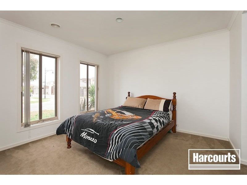 18 Paperbark Drive, Pakenham VIC 3810
