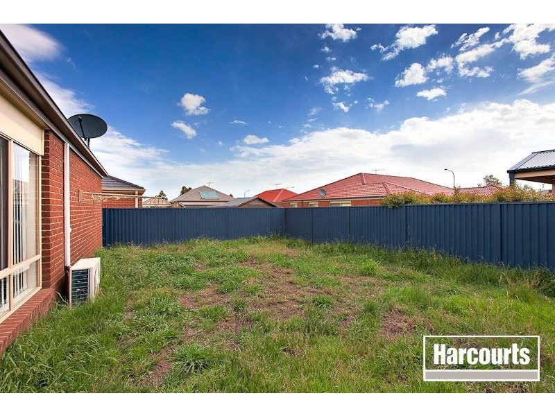 18 Paperbark Drive, Pakenham VIC 3810