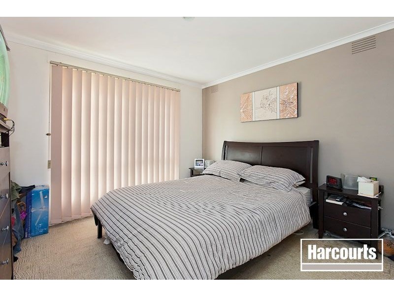 25 St Boswells Avenue, Berwick VIC 3806