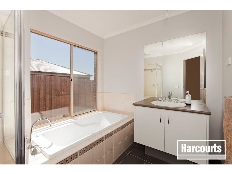 7 Daventry Court, Berwick VIC 3806