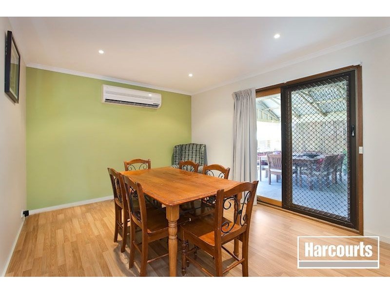 10 Insignia Crescent, Berwick VIC 3806