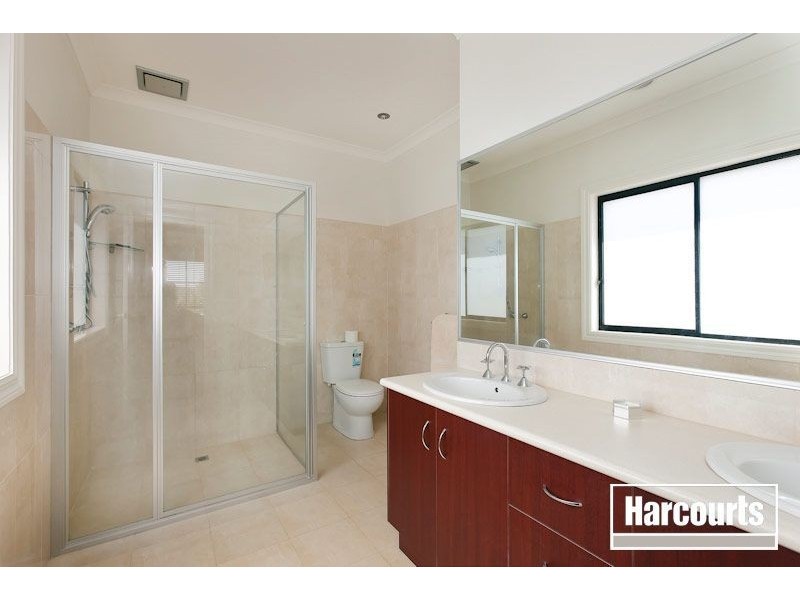 12 Jembecca Drive, Berwick VIC 3806