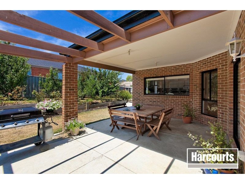 12 Jembecca Drive, Berwick VIC 3806