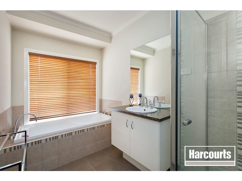 7 Alana Street, Berwick VIC 3806