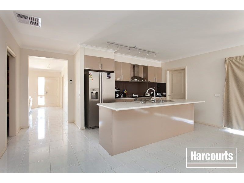 14 Lorne Court, Berwick VIC 3806