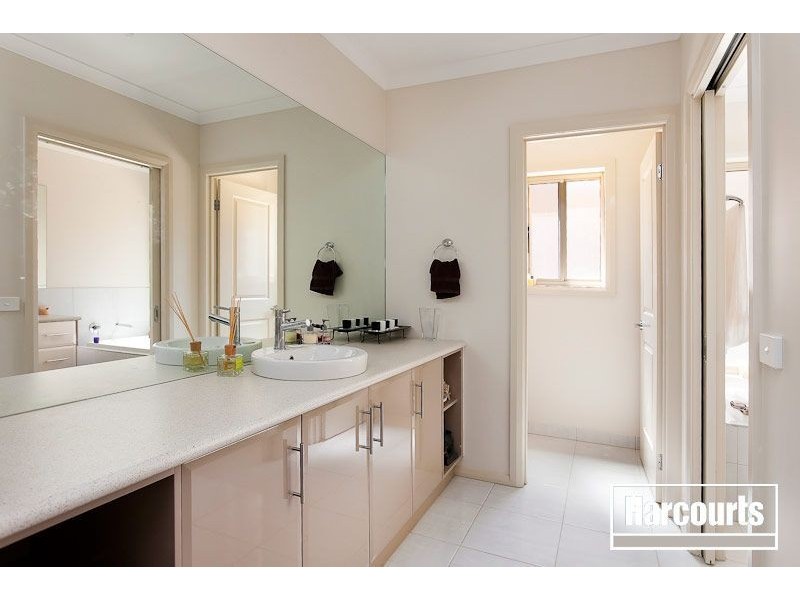 14 Lorne Court, Berwick VIC 3806