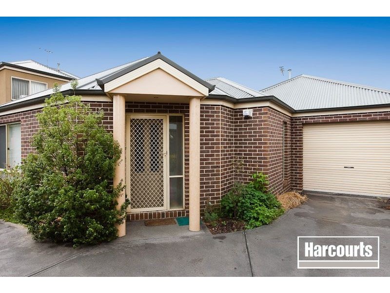 2/15 Evan Street, Berwick VIC 3806