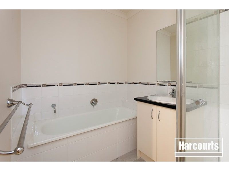 2/15 Evan Street, Berwick VIC 3806