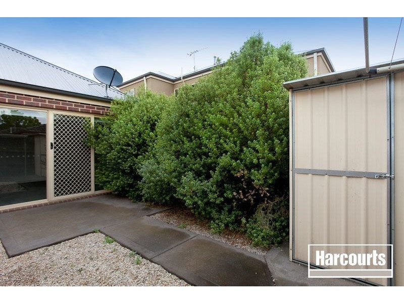 2/15 Evan Street, Berwick VIC 3806
