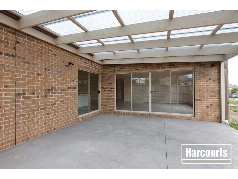 2 Laburnum Street, Berwick VIC 3806