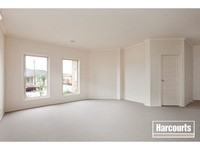 2 Laburnum Street, Berwick VIC 3806