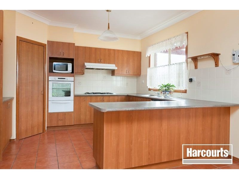 31 Highland Crescent, Narre Warren South VIC 3805