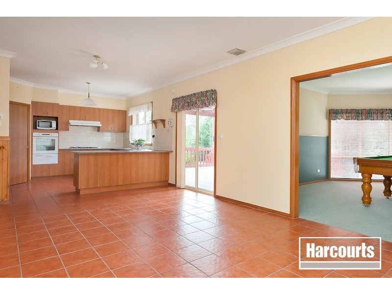 31 Highland Crescent, Narre Warren South VIC 3805