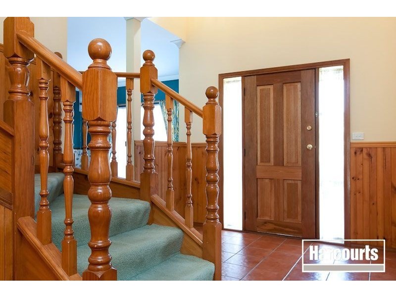 31 Highland Crescent, Narre Warren South VIC 3805