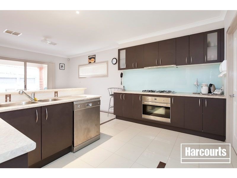 9 Ellesse Way, Berwick VIC 3806