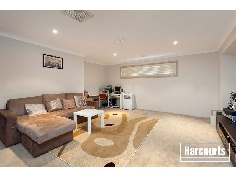 9 Ellesse Way, Berwick VIC 3806