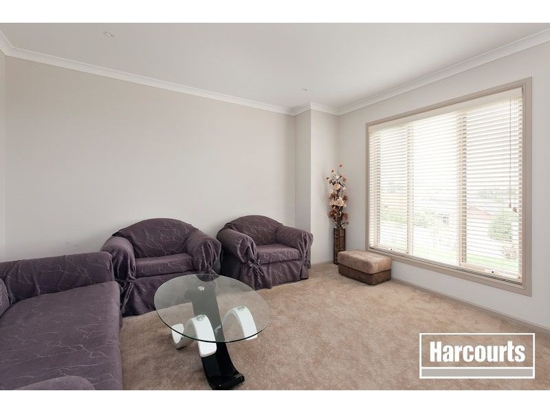 9 Ellesse Way, Berwick VIC 3806