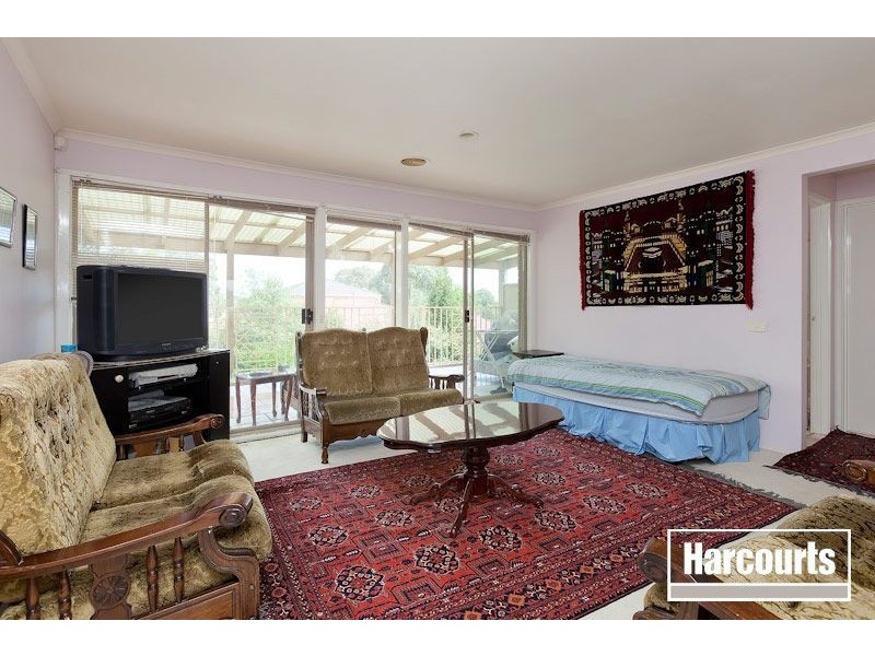 1 Banyalla Drive, Cranbourne West VIC 3977