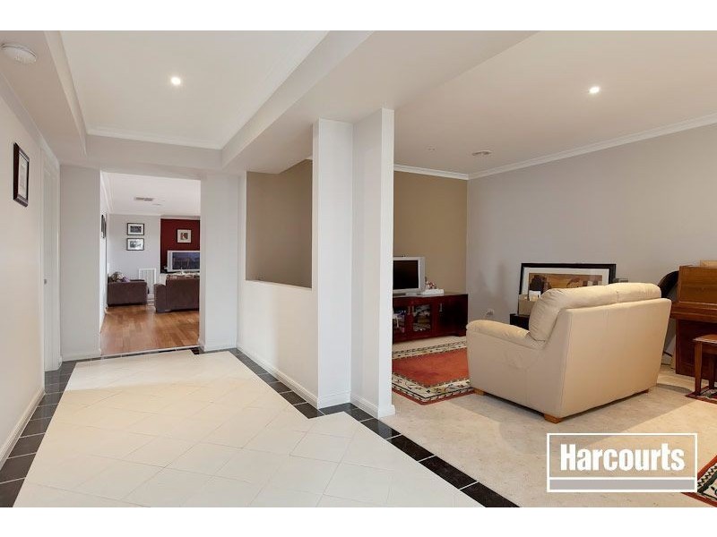 6 Piermont Drive, Berwick VIC 3806