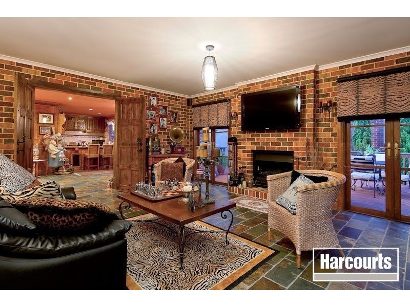 7 Hilltop Close, Narre Warren South VIC 3805